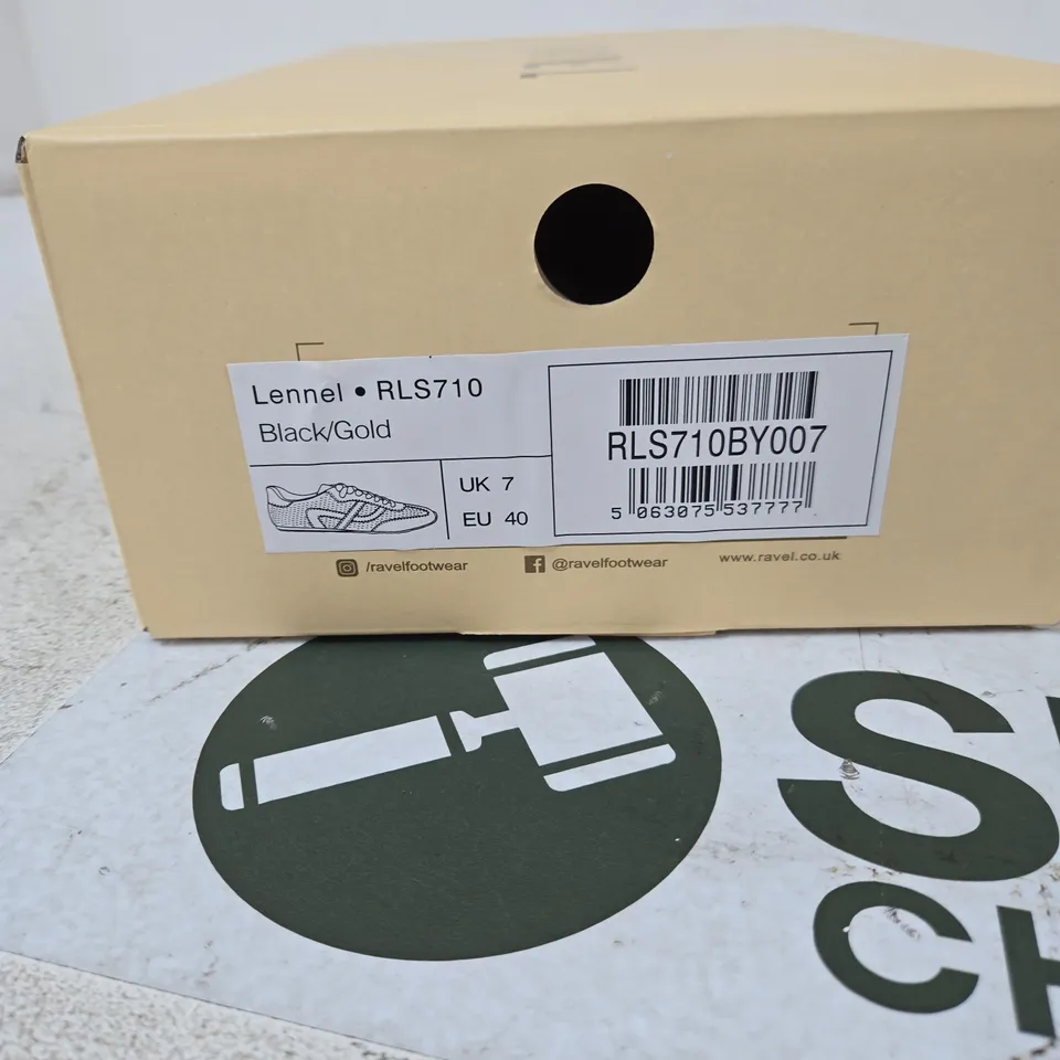 RAVEL LENNEL RLS710 BLACK/GOLD SNEAKERS – UK 7 (EU 40)