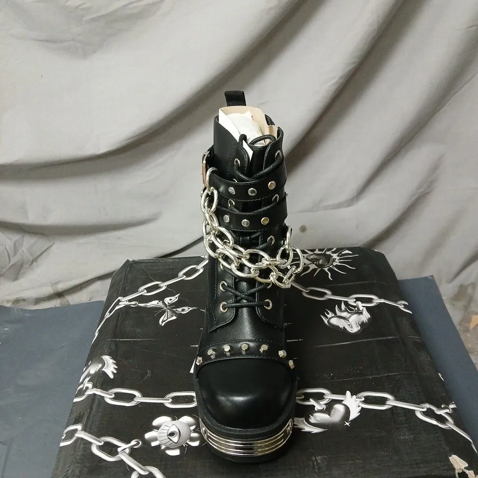 KOI SHACKLED SHADOWS HEAVY DUTY CHAIN BIKER BOOTS BOXED SIZE 37