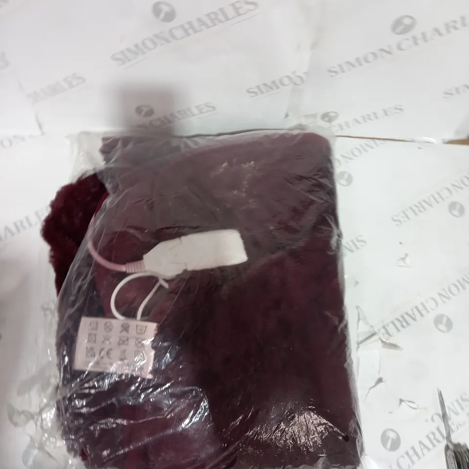 BOXED COZEE HOME VELVETSOFT HEATED THROW IN SHIRAZ WINE