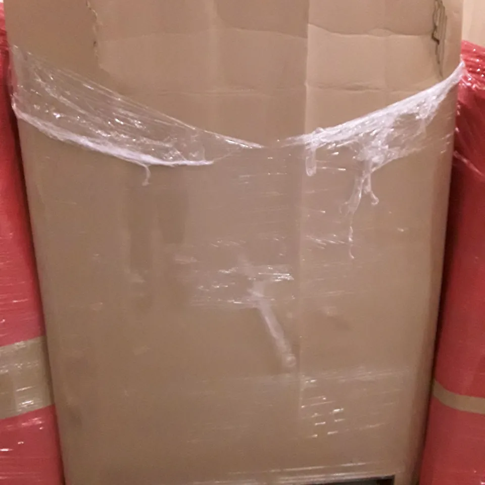 PALLET OF ASSORTED PRODUCTS INCLUDING RETRACTABLE GATE, BED SAFETY RAIL,TOILET SEAT, ROLLER BLIND, FLOOR MAT