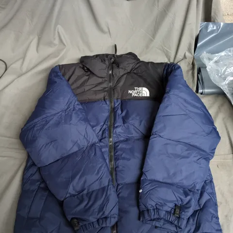 THE NORTH FACE MEN'S PUFFER JACKET – NAVY/BLACK