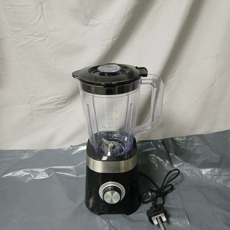 AMAZON BASICS COUNTERTOP BLENDER – BLACK WITH CLEAR JUG. UNBOXED