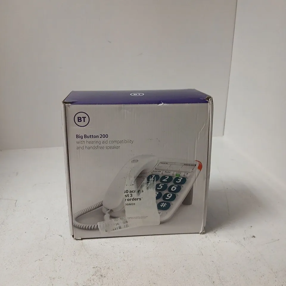 BT BIG BUTTON 200 TELEPHONE – HEARING AID COMPATIBLE, HANDSFREE SPEAKER