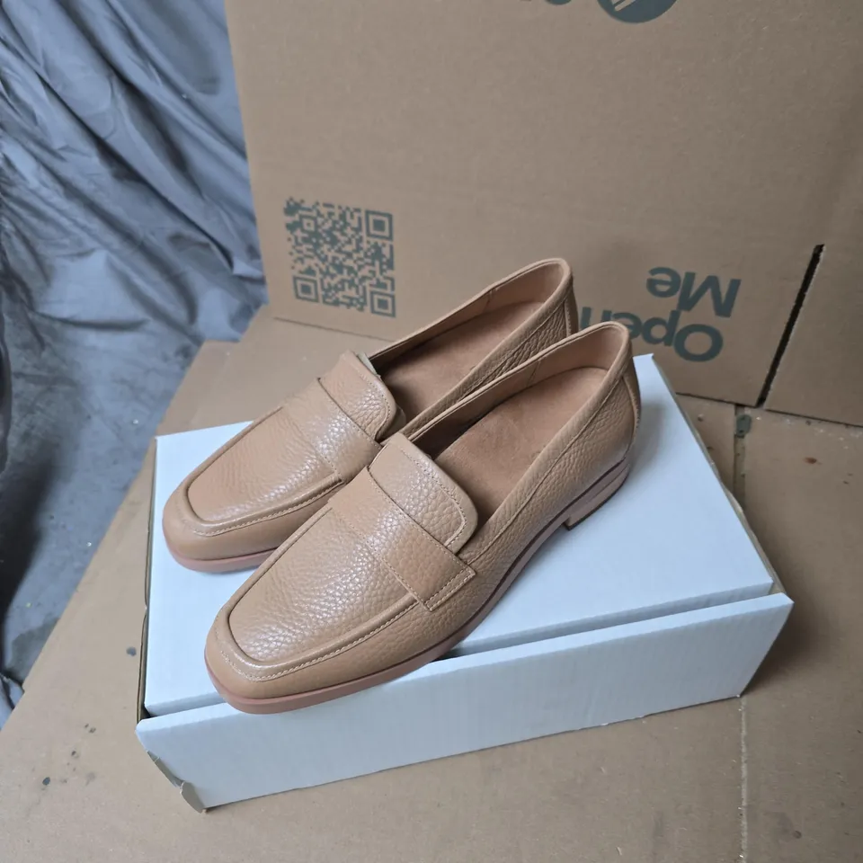 VIONIC SELLAH LOAFER – TAN LEATHER – WOMEN'S SLIP-ON UK 6.5