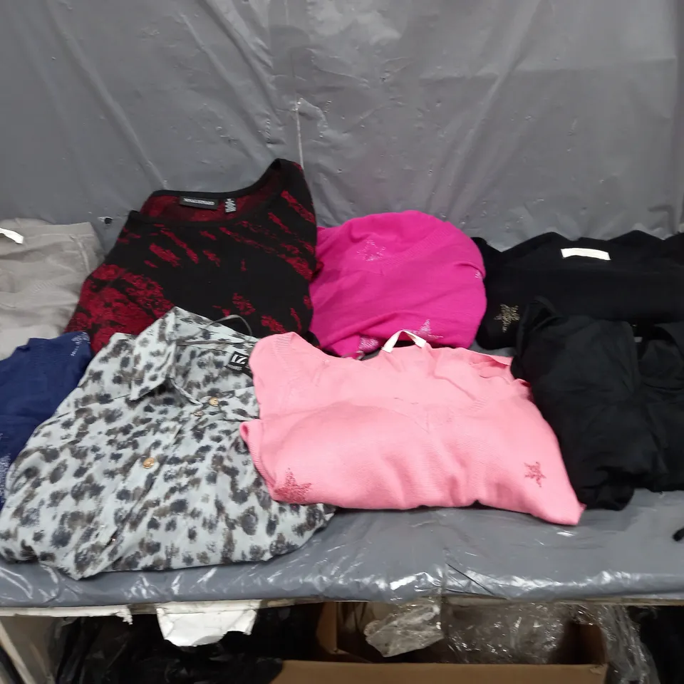 BOX OF APPROXIMATELY 10 ASSORTED PIECES OF CLOTHING IN VARIOUS STYLES, SIZES, AND BRANDS 
