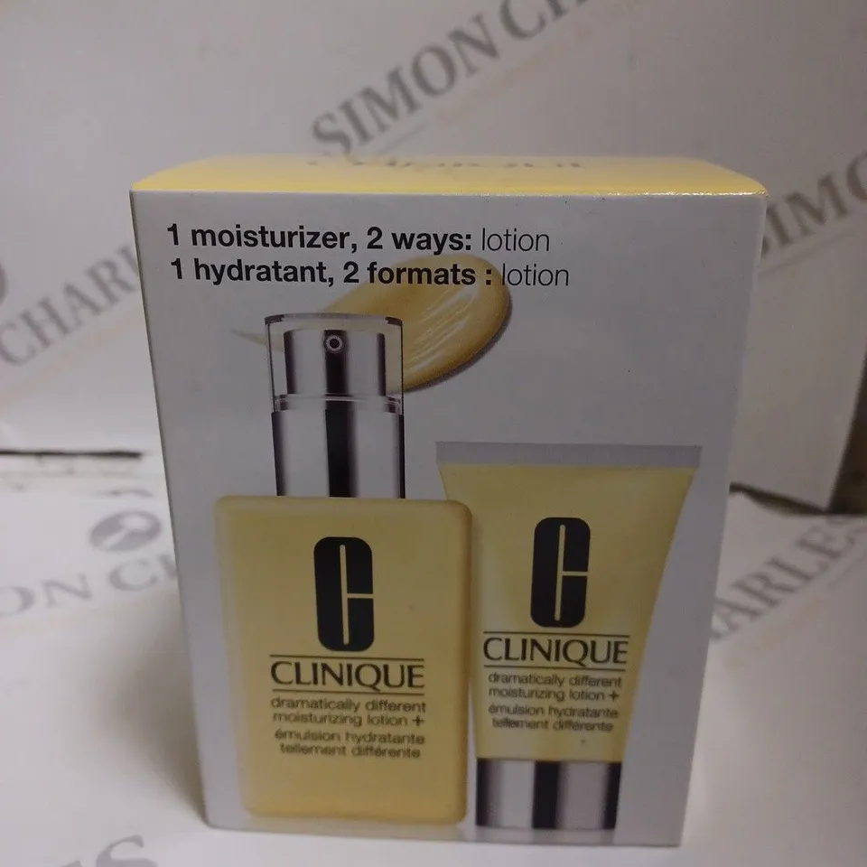 CLINIQUE HYDRATING LOTION SET OF 2