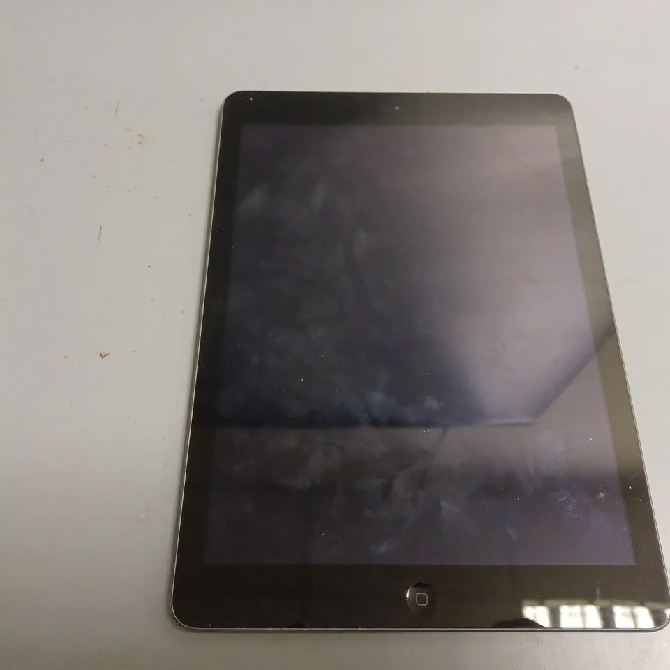 APPLE A1474 IPAD AIR 