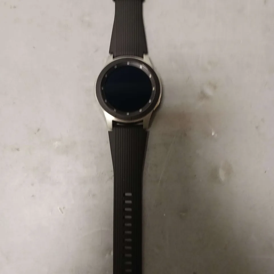 SAMSUNG GALAXY SMARTWATCH SMR800X LIVE DEMO UNIT WITH BLACK STRAP