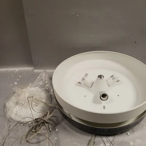 BOXED TWO TONE CEILING LIGHTING FIXTURE WITH TRIO SOCKETS