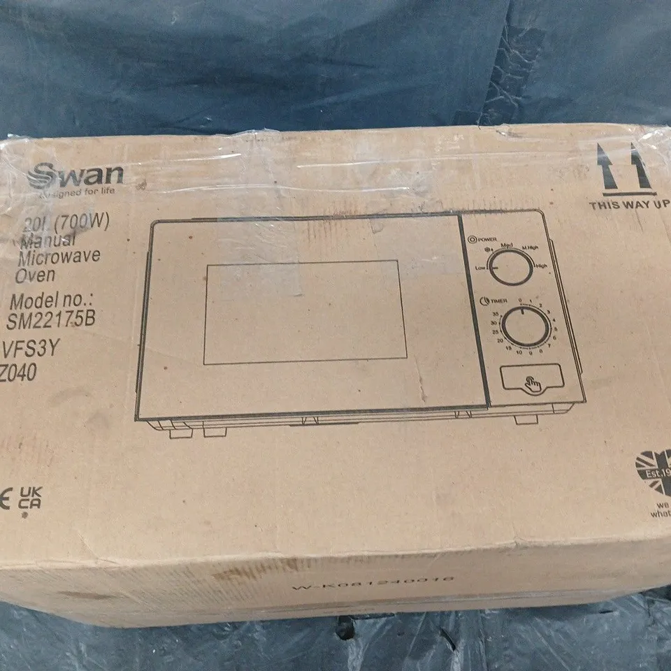SWAN 700W MICROWAVE - COLLECTION ONLY 