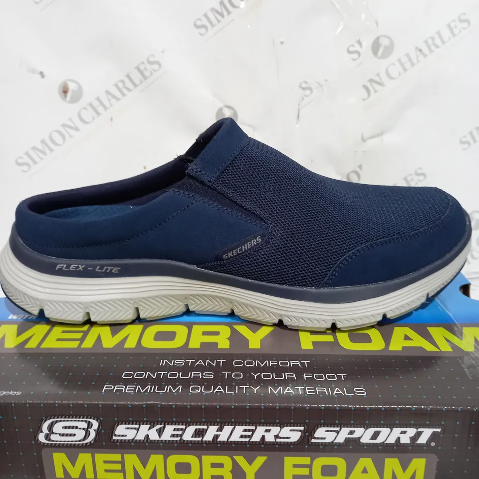 BOXED PAIR OF SKETCHERS FLEX-LITE SLIP IN BLUE SIZE 9