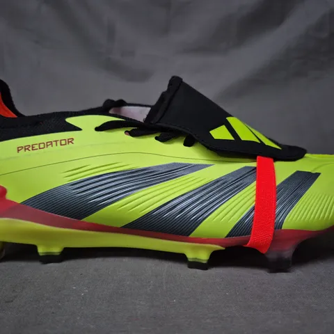 PAIR OF ADIDAS PREDATOR FOOTBALL BOOTS IN NEON YELLOW/ORANGE/RED UK SIZE 6.5