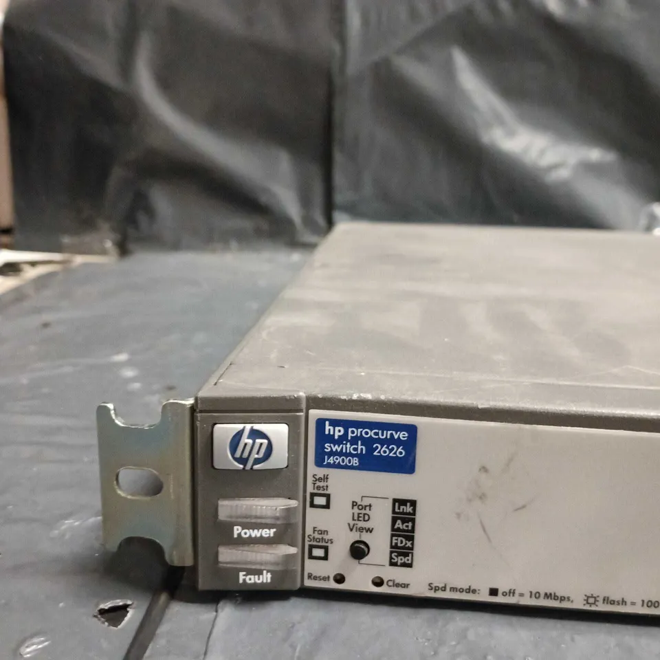HP PROCURVE 2626 SWITCH (J4900B)