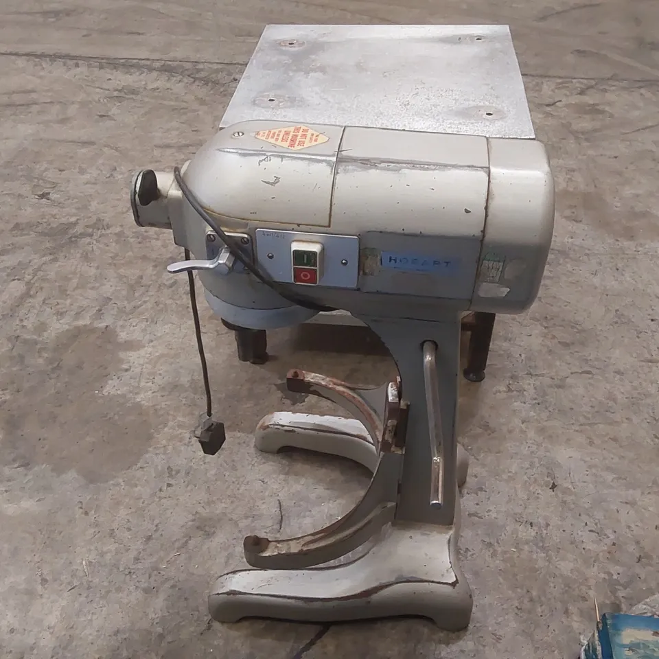 HOBART A200 COMMERCIAL 20L PLANETARY MIXER