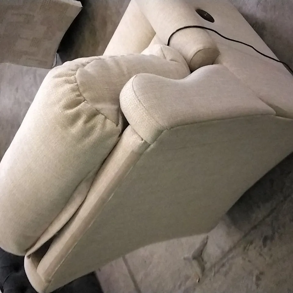 QUALITY BRITISH DESIGNED & MANUFACTURED G PLAN BEIGE FABRIC ELECTRIC RECLINING ARMCHAIR