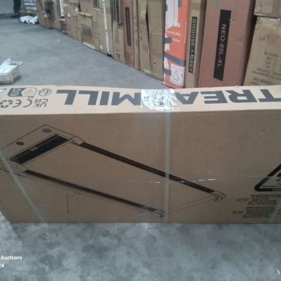 BOXED TREADMILL 