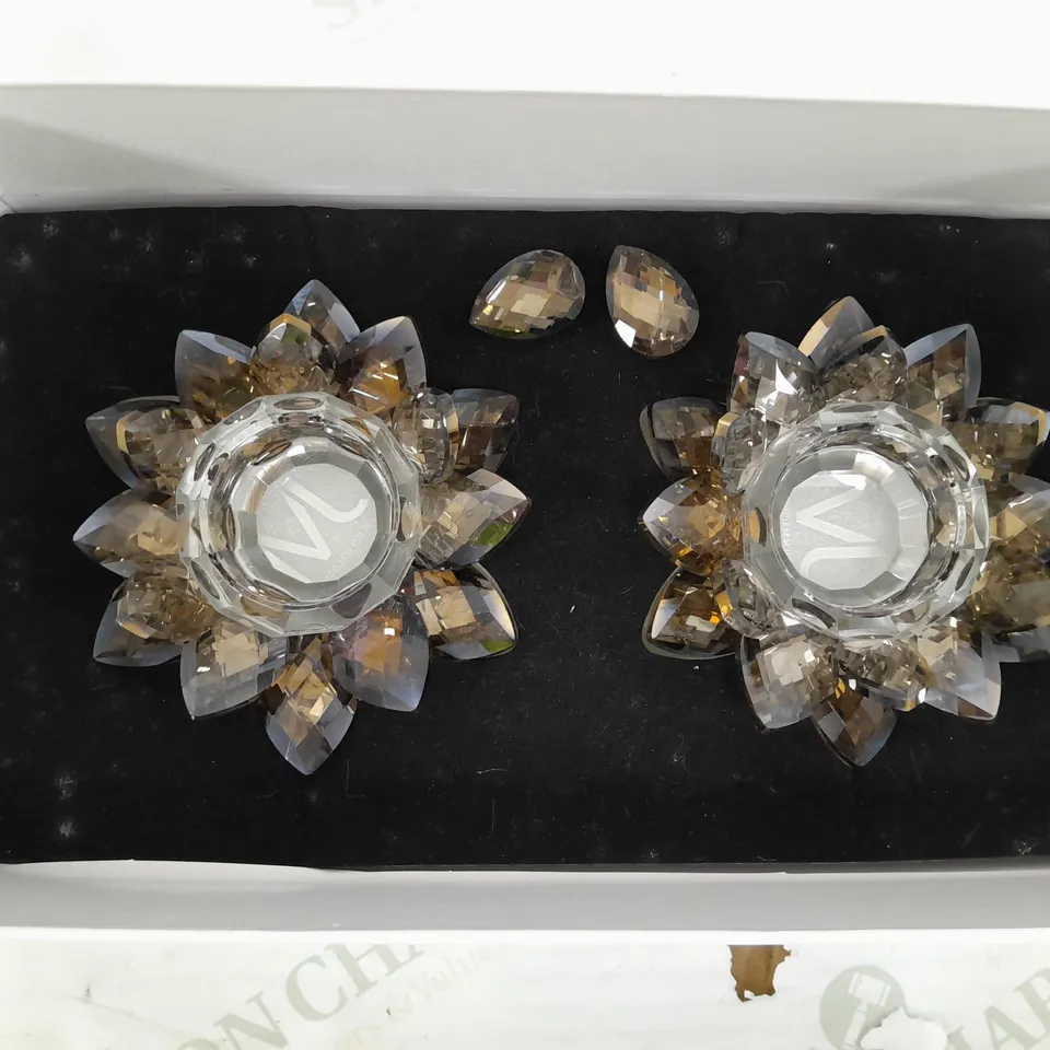 JM BY JULIEN MACDONALD SET OF LOTUS FLOWER TEALIGHT HOLDERS IN GOLD COLOUR 2 PETTALS SNAPPED OF