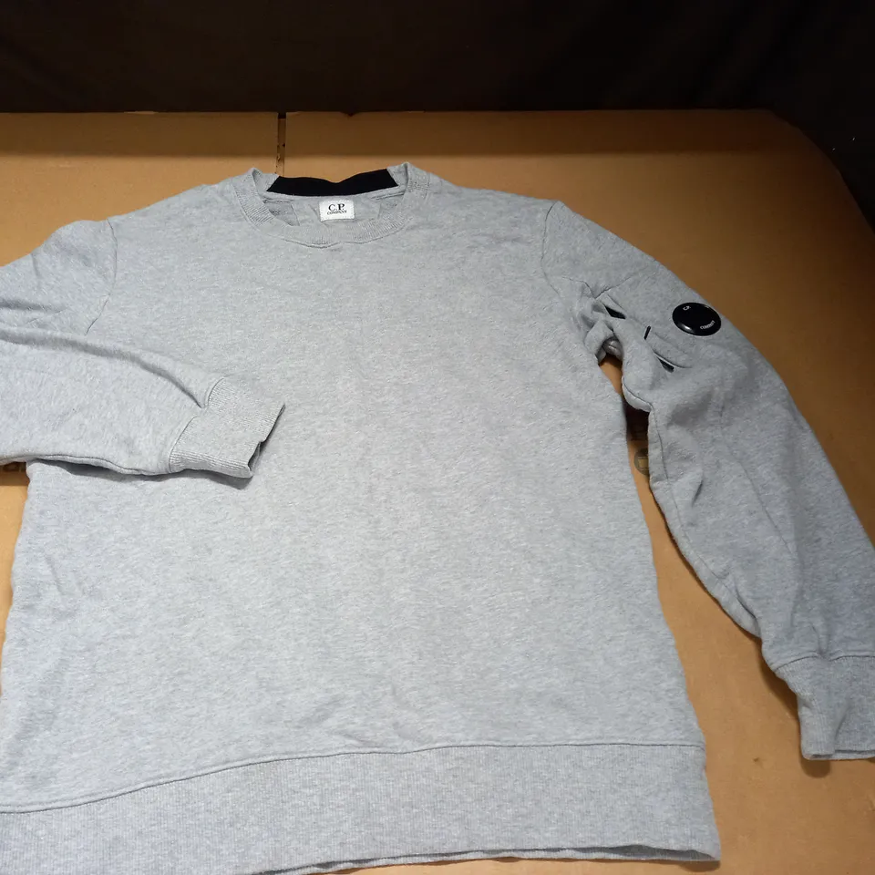 C.P.COMPANY STYLE GREY JUMPER - M