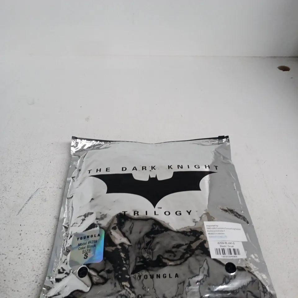 YOUNGLA BATMAN T-SHIRT – THE DARK KNIGHT TRILOGY, MODEL #4259, BLACK, UK SIZE S