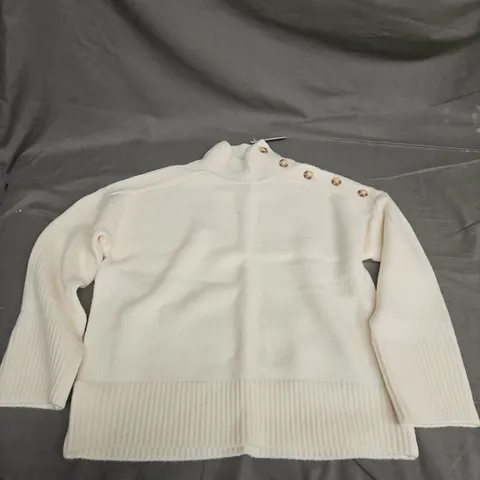 ABERCROMBIE & FITCH LONG SLEEVE SWEATER IN CREAM - SMALL