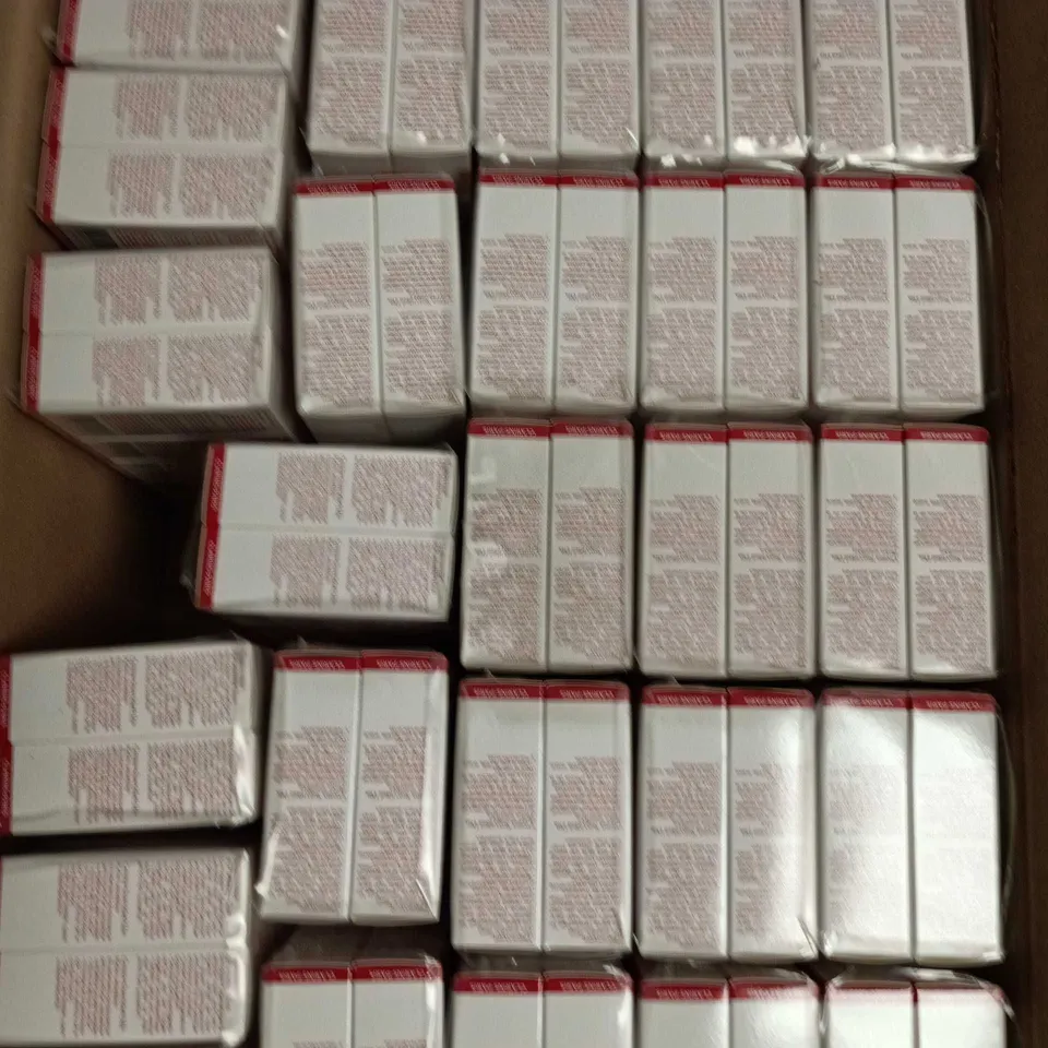 APPROXIMATELY 25 CLARINS GENTLE DAY CREAMS MULTI PACKS - 25 X 10 PACK