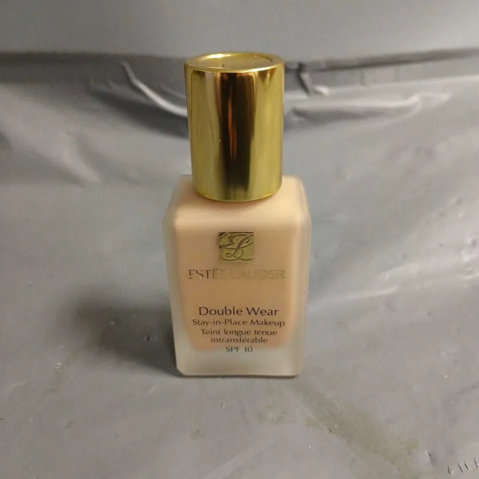 ESTEE LAUDER DOUBLE WEAR STAY IN PLACE MAKEUP IN 2C3 FRESCO