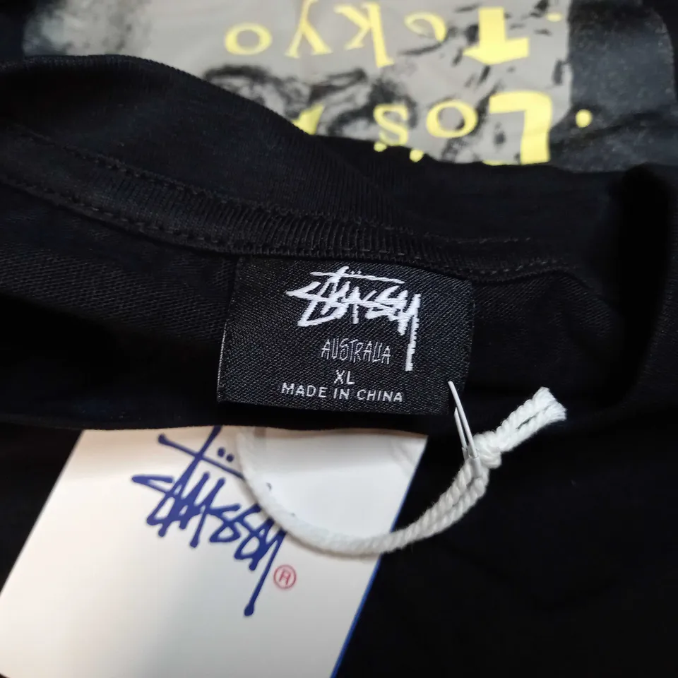 STUSSY BLACK TSHIRT - SIZE XL