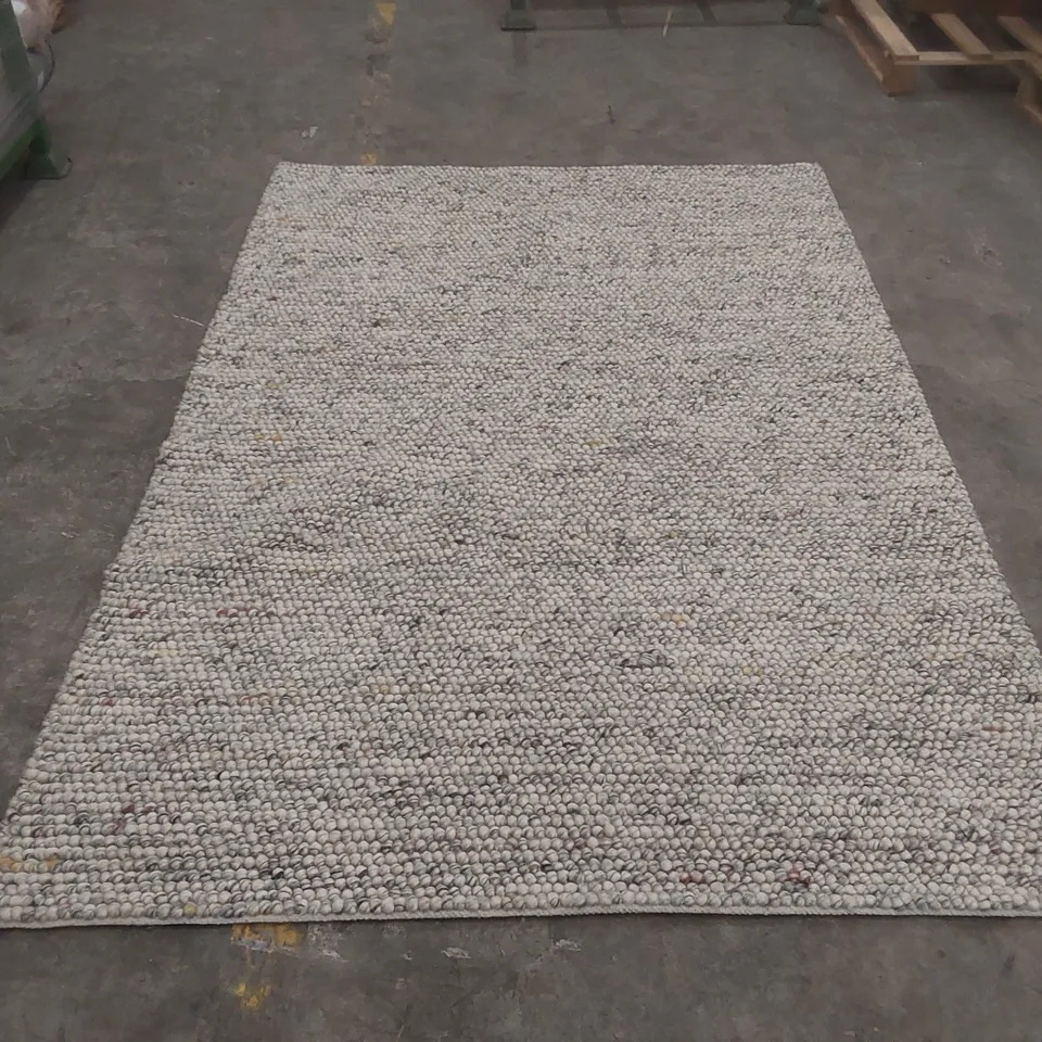 QUALITY DESIGNER AREA RUG - APPROXIMATELY 230 x 155cm