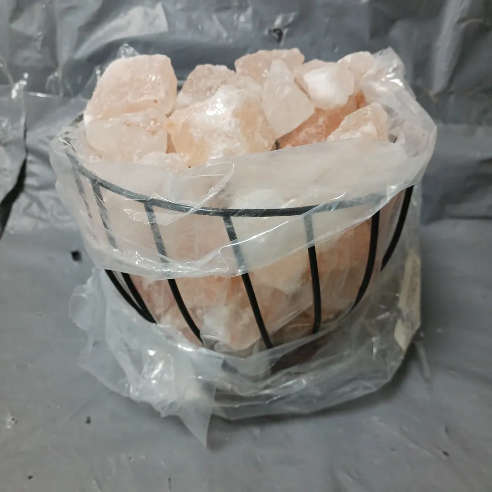 HIMALAYAN ROCK SALT FIRE EFFECT BASKET RRP £52