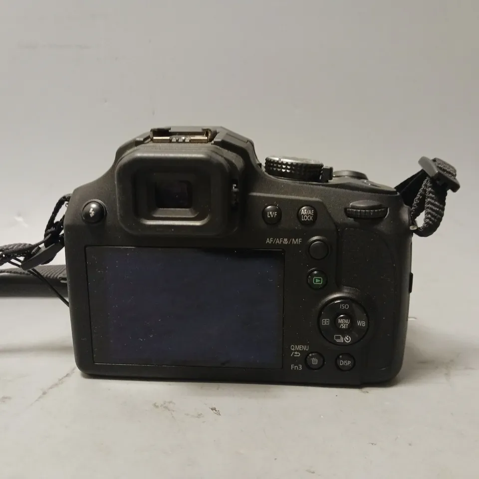 LUMIX DC-FZ82 DIGITAL CAMERA