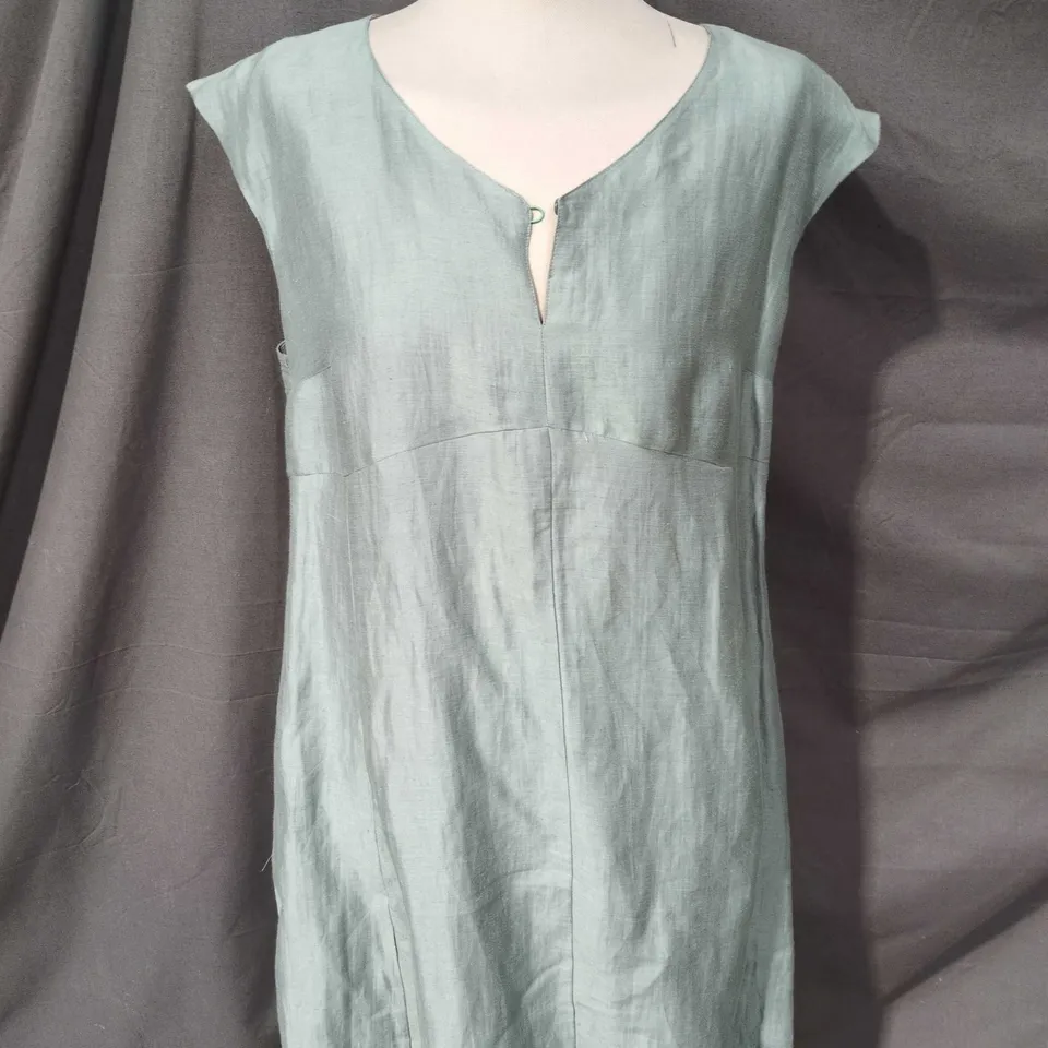 WOMEN'S WEEKEND MAXMARA MINT GREEN LINEN DRESS, SLEEVELESS, V-NECK WITH FRONT RING CLOSURE - SIZE UNSPECIFIED