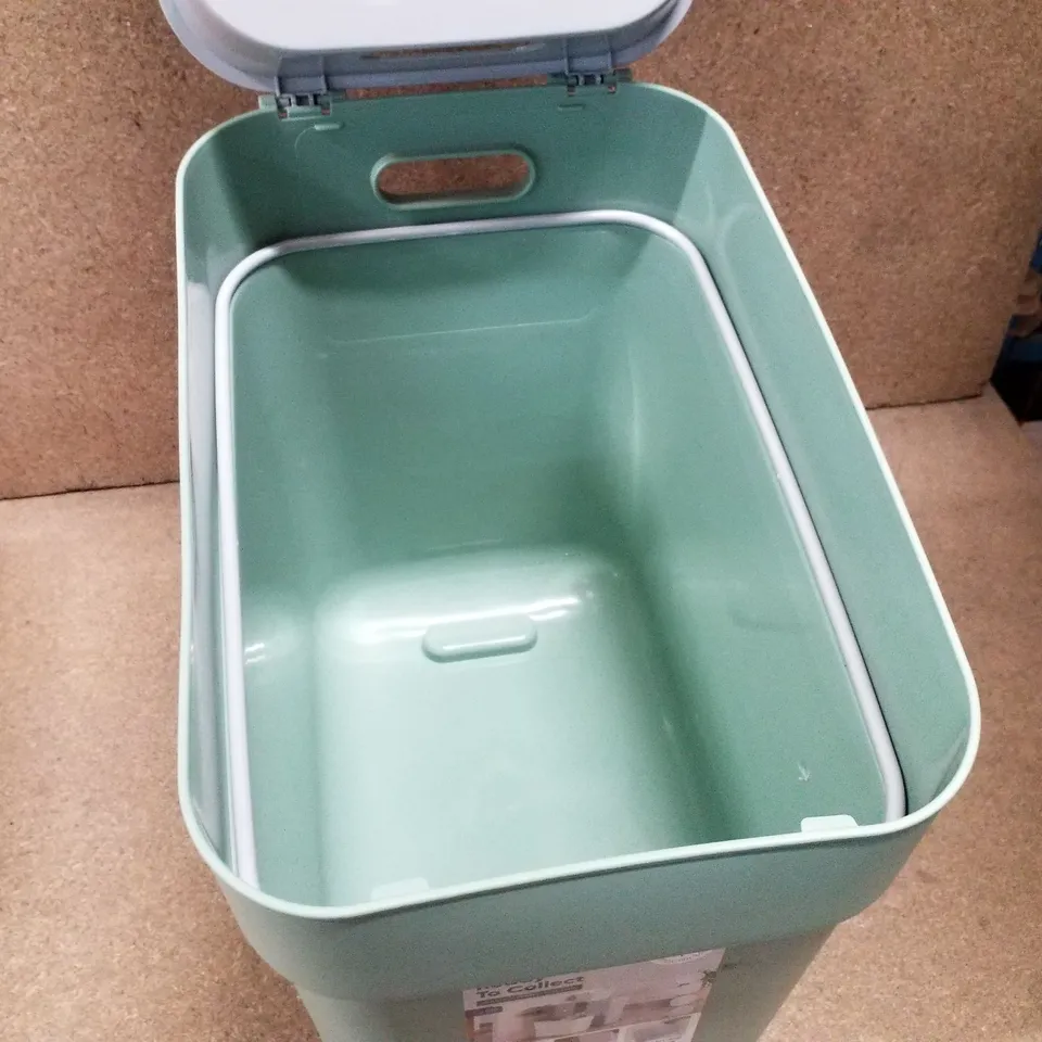 CURVER READY TO COLLECT WASTE SEPARATION BIN 20L