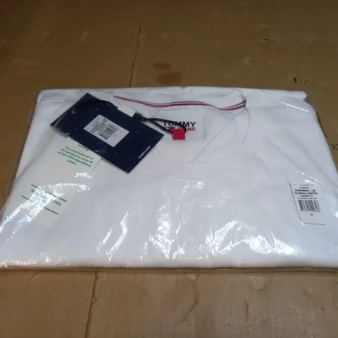 TOMMY JEANS WHITE T-SHIRT SIZE M