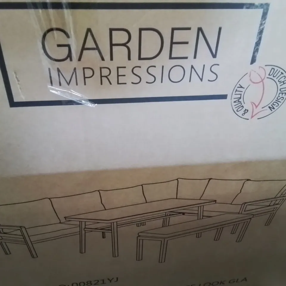 BOXED GARDEN IMPRESSIONS 4PCS GARDEN SET  (UNTESTED)