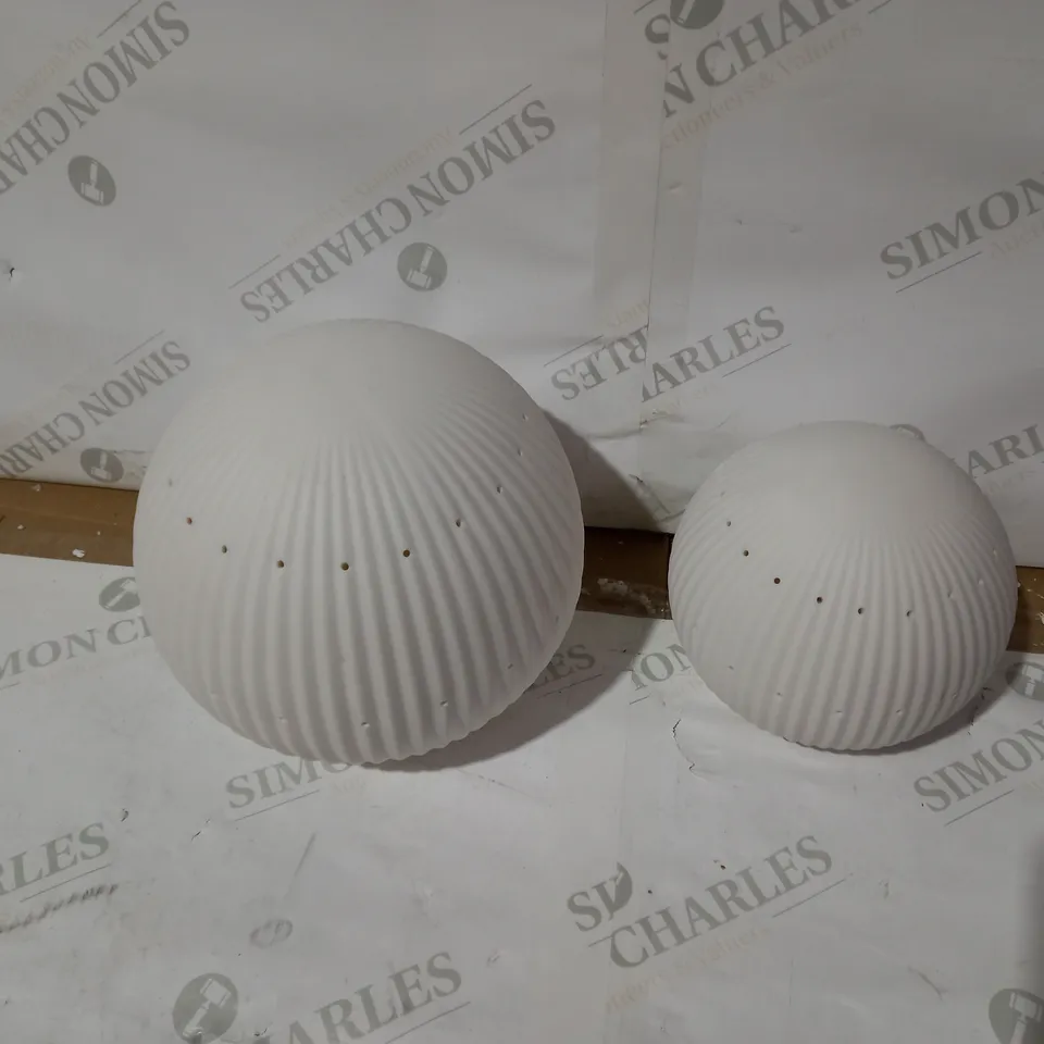 K BY KELLY HOPPEN SET OF CERAMIC LIGHT UP ORNAMENTS 
