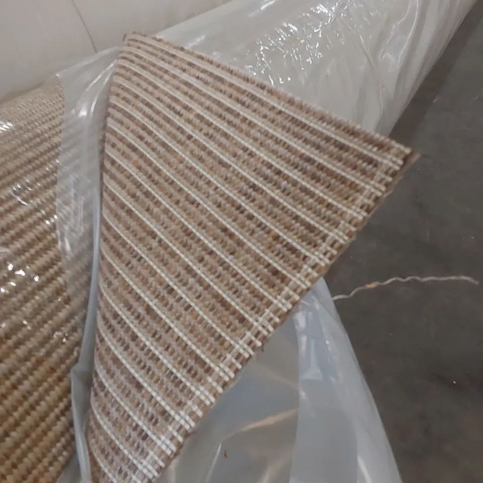 ROLL OF QUALITY EASI SISAL LINEA CARPET // APPROX SIZE: 4 X 10.9m