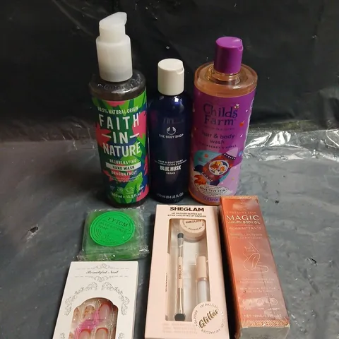 APPROXIMATELY 20 ASSORTED HEALTH & BEAUTY PRODUCTS TO INCLUDE SHEGLAM GLITTER SET, BODY OIL, FAITH IN NATURE HAND WASH ETC