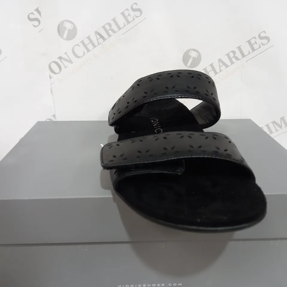 BOXED VIONIC BLACK REST SANDALS IN BLACK - WOMENS 6