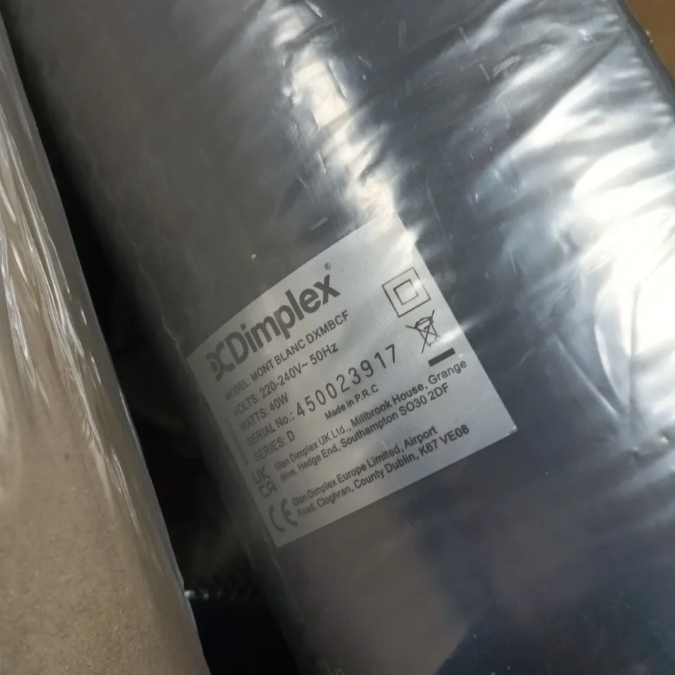 PALLET OF ASSORTED ITEMS TO INCLUDE RUG, HOME FABRICS, CLOTHING AND DIMPLEX MONT BLONC DXMCBF