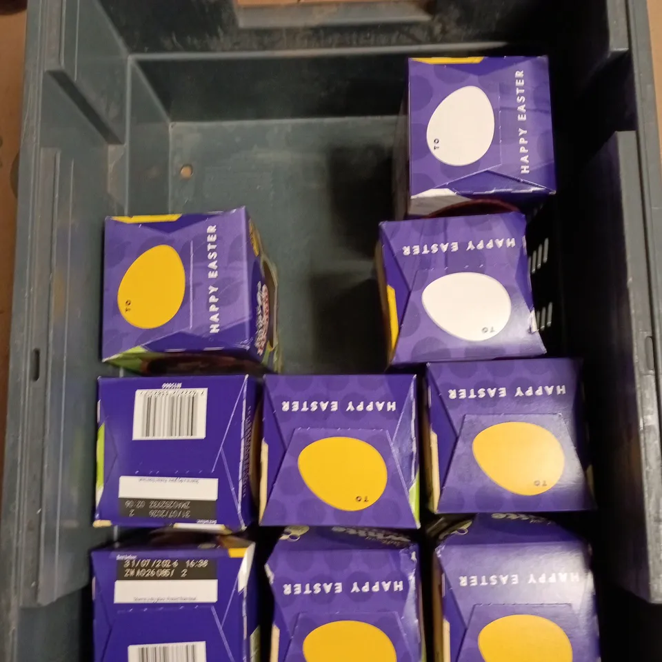 APPROXIMATELY 12 ASSORTED FOOD AND DRINKS ITEMS TO INCLUDE - SMALL MINI EGGS EASTER EGG, SMALL FREDDO EASTER EGG, SMALL DAIRY MILK BUTTONS EASTER EGG ETC 