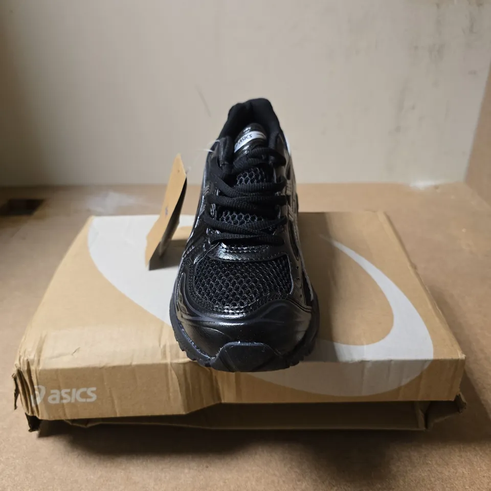 ASICS GEL-KAYANO 14 RUNNING SHOES - BLACK/SILVER, UK 7 