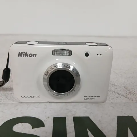 NIKON COOLPIX S30 DIGITAL CAMERA – WHITE