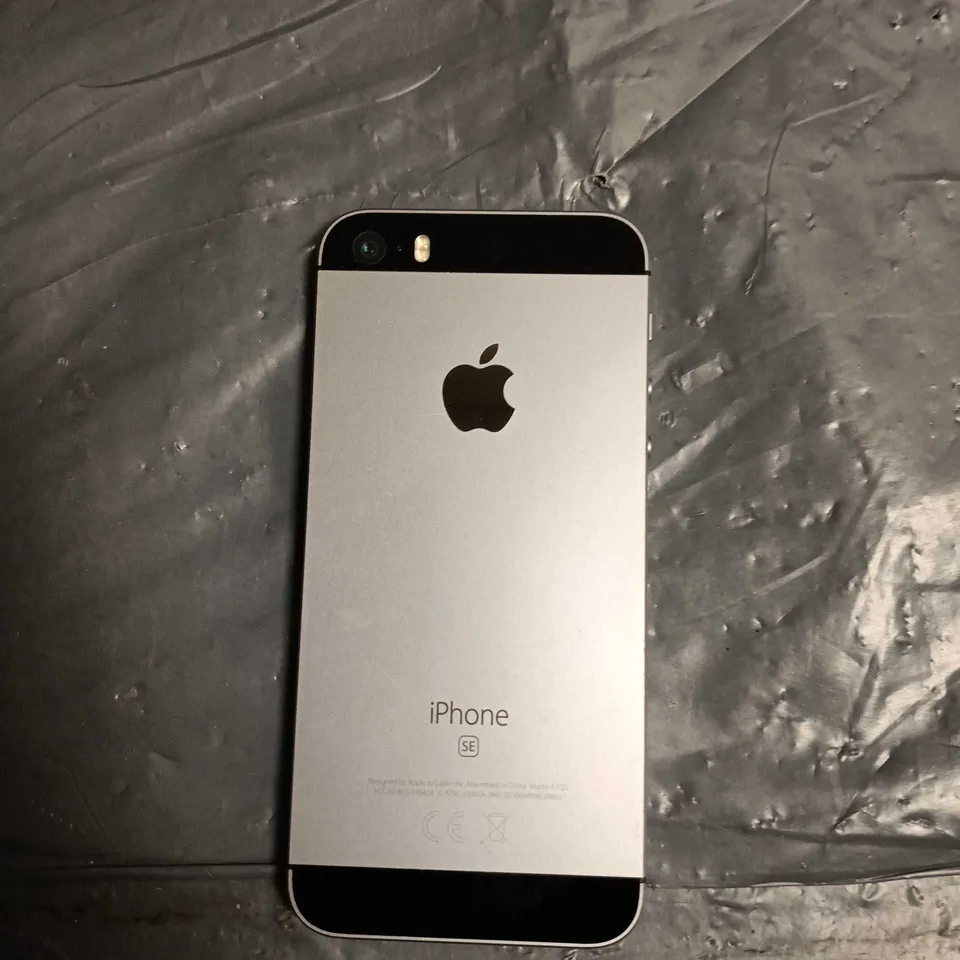 APPLE IPHONE SE A1723