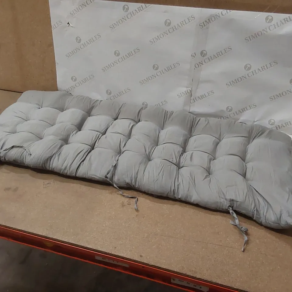 INDOOR OUTDOOR SEAT/BACK CUSHION