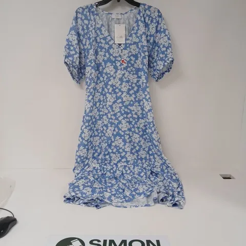 3SIX5 FLORAL DRESS – BLUE WITH WHITE FLOWERS, SHORT PUFF SLEEVES - SIZE 14