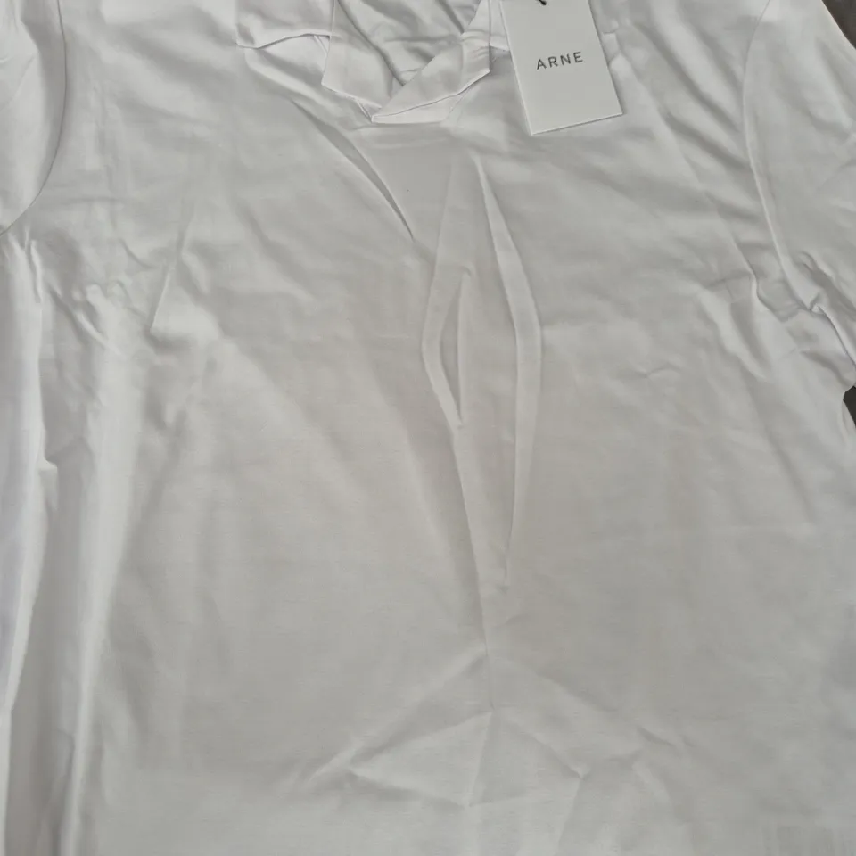 ARNE ESSENTIAL INTERLOCK REVERE COLLAR POLO SHIRT IN WHITE SIZE XL