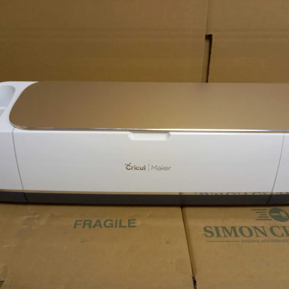 CRICUT MAKER SMART CUTTING MACHINE
