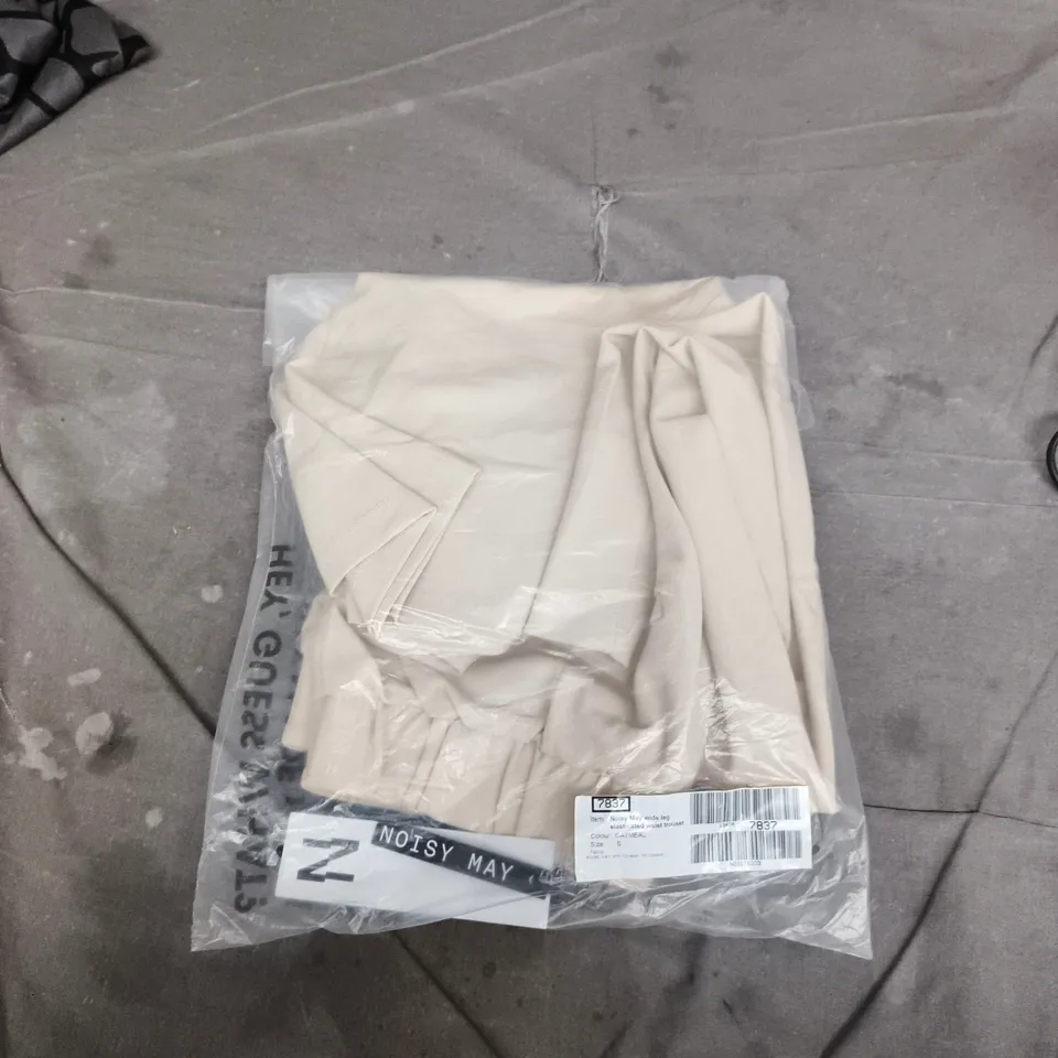 NOISY MAY WIDE LEG ELASTICATED WAIST TROUSERS - OATMEAL - UK SIZE S