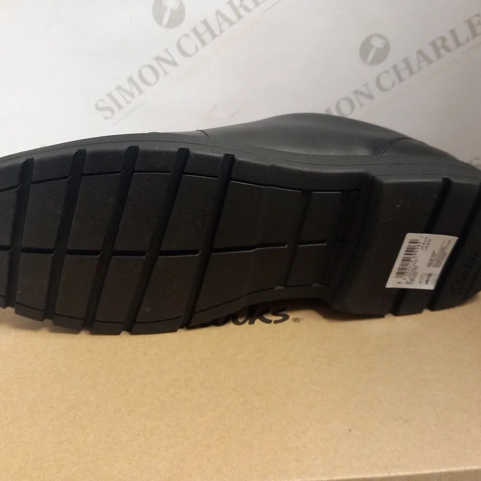 BOXED CLARKS LOXHAM PACE Y SHOES SIZE 8.5