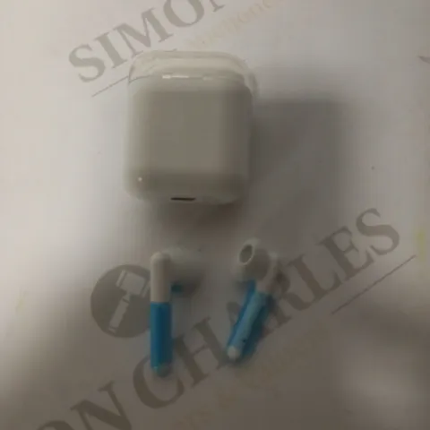 TECH NOISE CANCELLING TRUE WIRELESS EARPHONES & CHARGING CASE